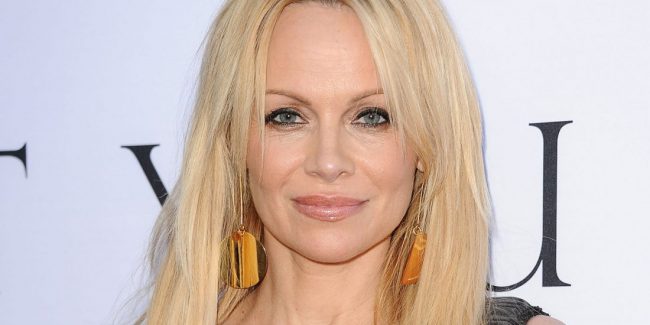Pamela Anderson sends Earth Day Kits to Members of Parliament