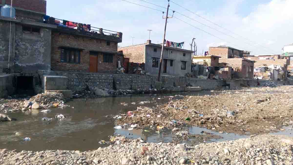 Disappearing rivulets of India