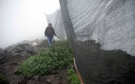 Reaping water out of thick air for parched throats, arid lands